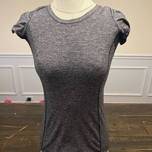 Lululemon size 6 top
